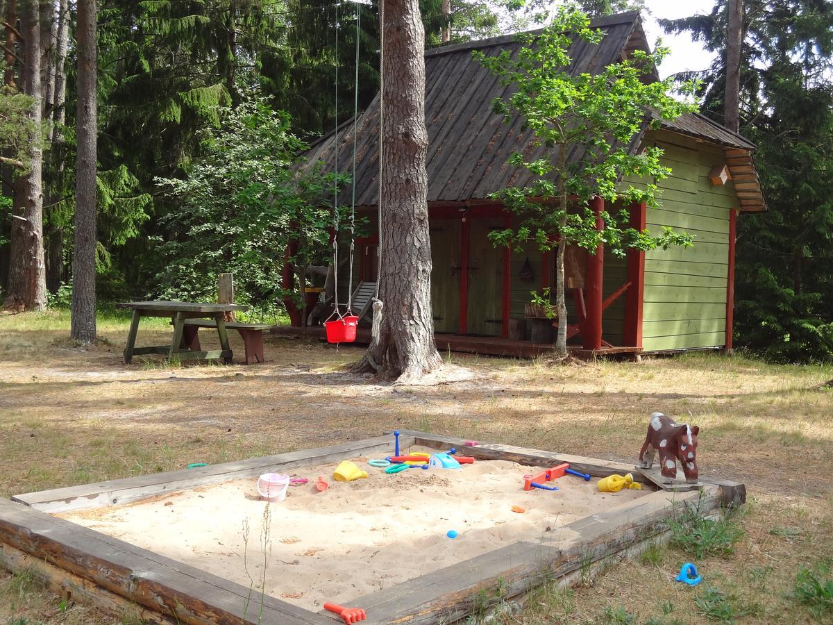 Jaerve Cottages Tehumardi Стая снимка